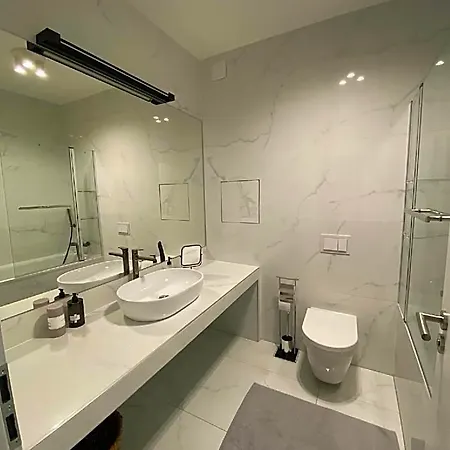 Tiffany Hotel 3*